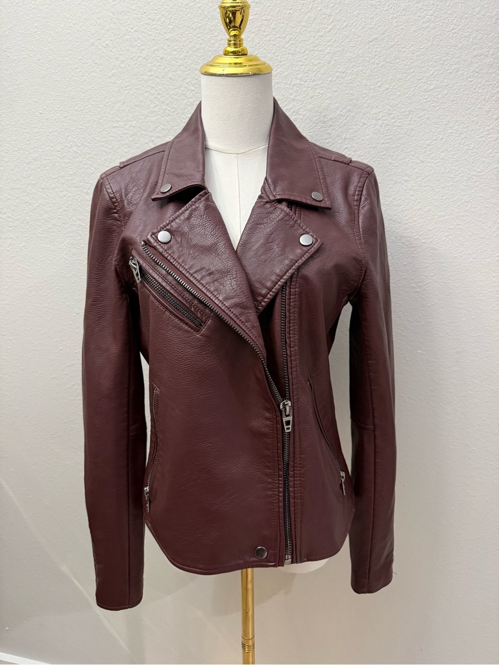 Blank NYC RUM RASIN JACKET Vegan Leather Moto Jacket With Metal Hardware sz M - Picture 2 of 4
